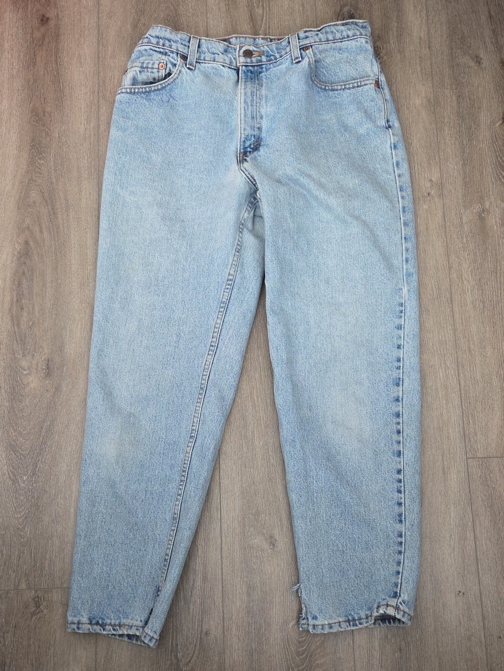 Levi's Relaxed Fit Light Blue Wash 550 30/28